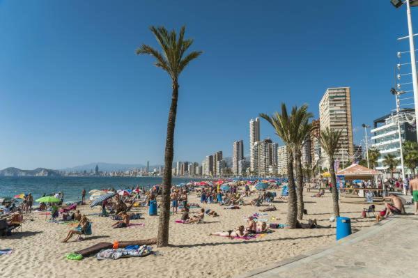 Junto Playa Levante Con Terraza Chill-Out-2 Wcs-A Estrenar Gemelos 23 貝尼多姆 外观 照片